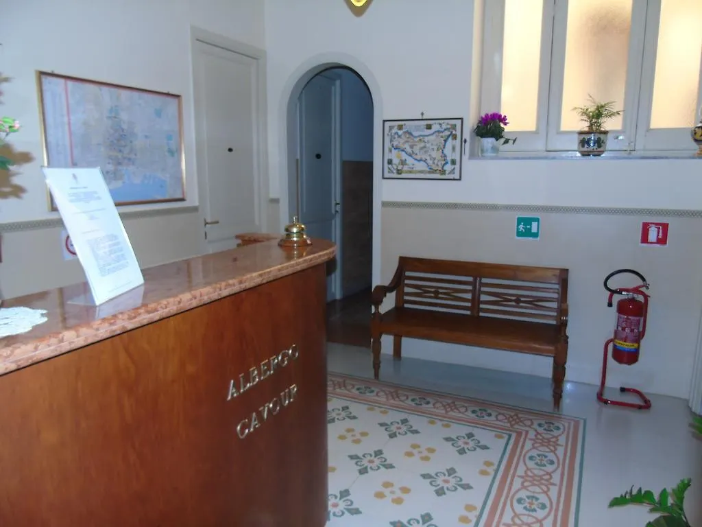 Albergo Cavour パレルモ ホテル